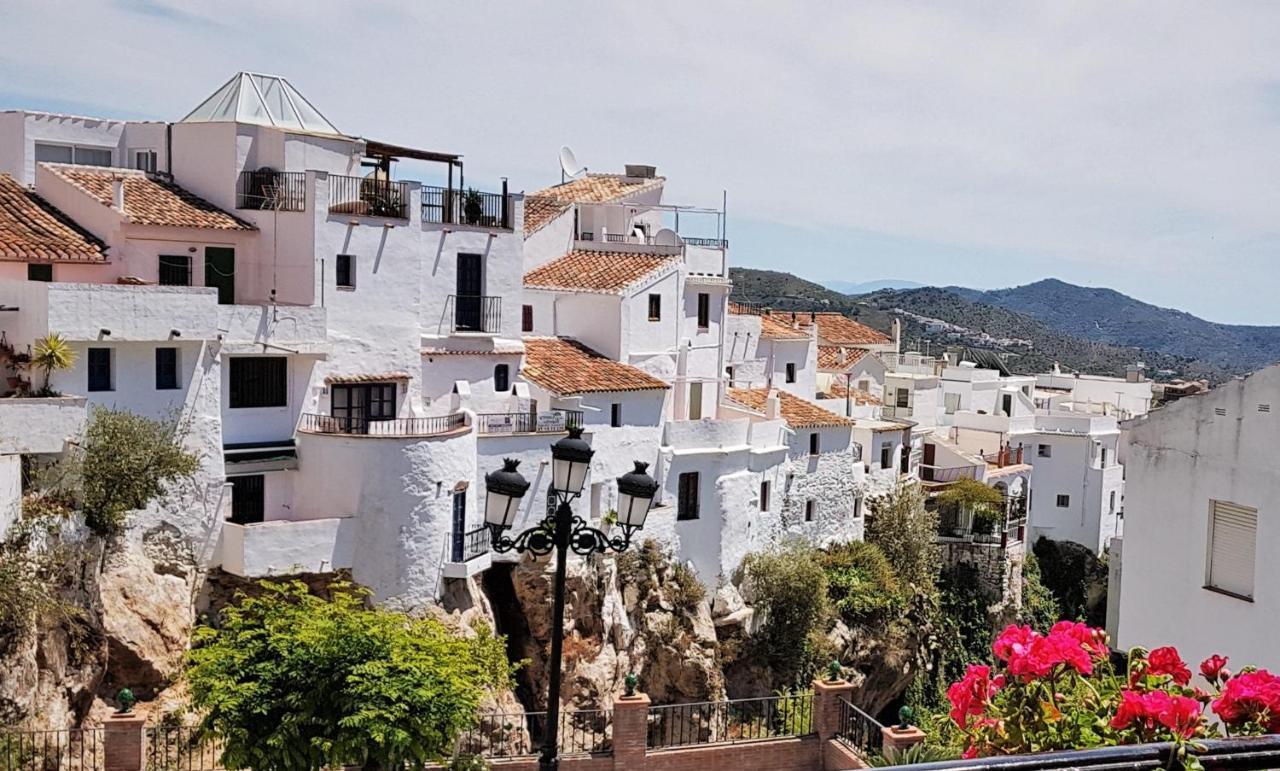 Competa Suites Exteriér fotografie