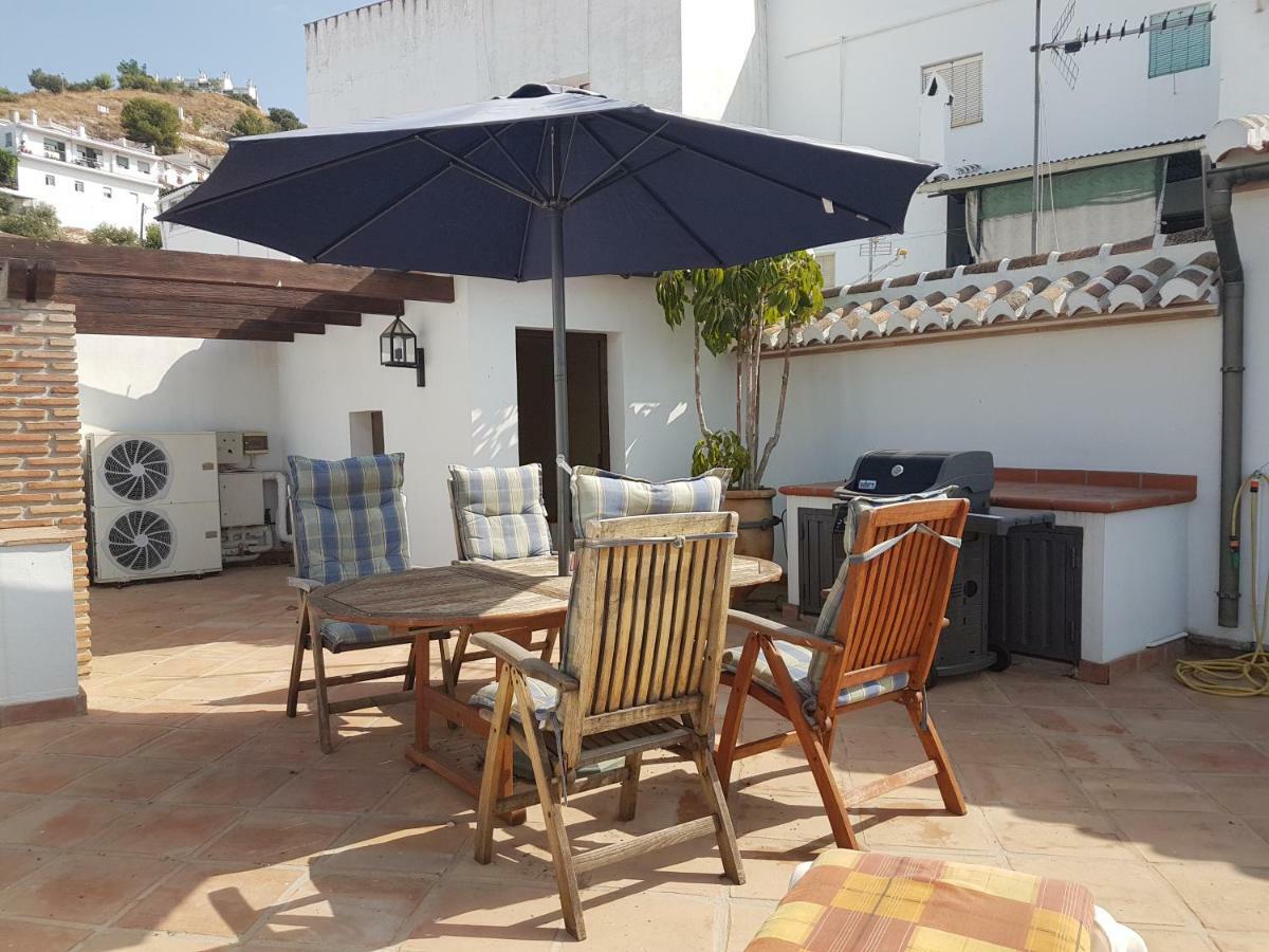 Competa Suites Exteriér fotografie